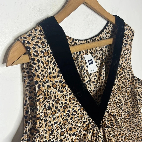 GAP Leopard Animal Print Velvet Trim Deep V Neck Sleeveless Relaxed Fit Blouse - Picture 4 of 9
